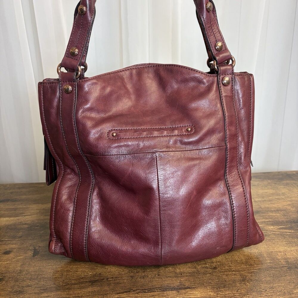 B. Makowsky Burgundy Soft Genuine Leather Shoulder Handbag Hobo Boho Bag Purse - Picture 3 of 13